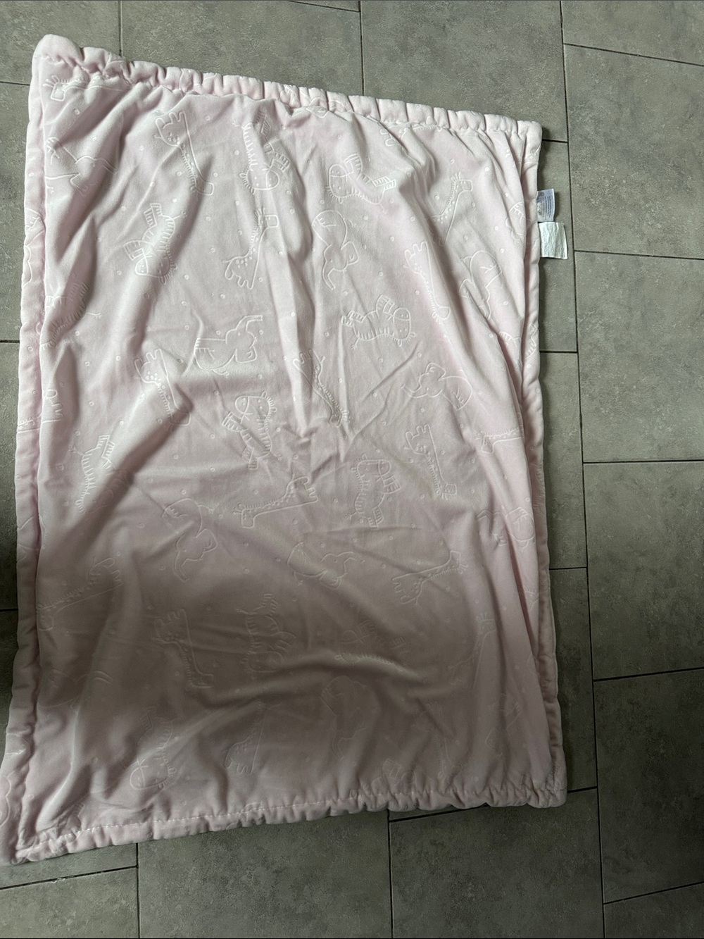 Soft Baby Throw Blanket in Light Pink - Cozy Nursery Layer